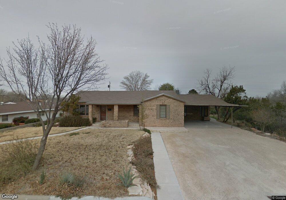 704 W 15th St, Big Spring, TX 79720 - photo 1