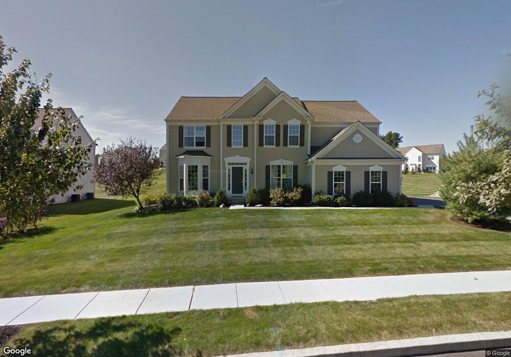 1856 Pembrooke Dr, Macungie, PA 18062 - photo 1