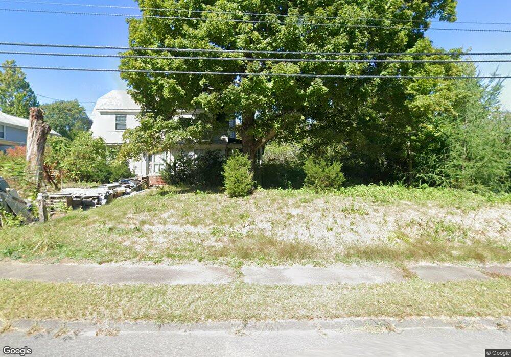 21 Lovefield St, Easthampton, MA 01027 - photo 1