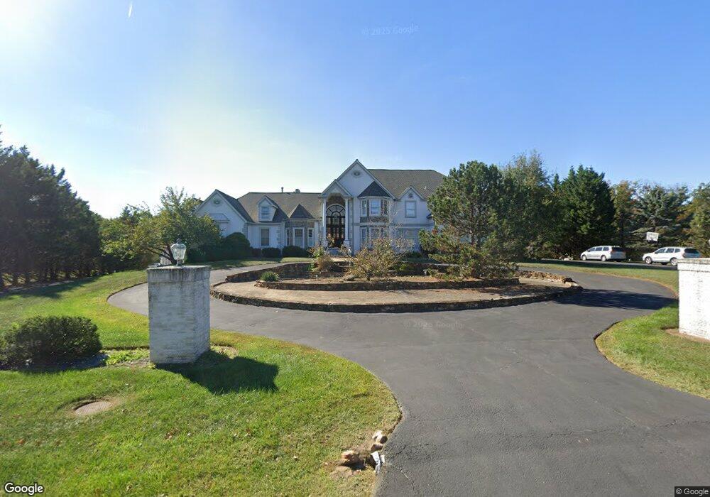 5332 Chandley Farm Cir, Centreville, VA 20120 - photo 1