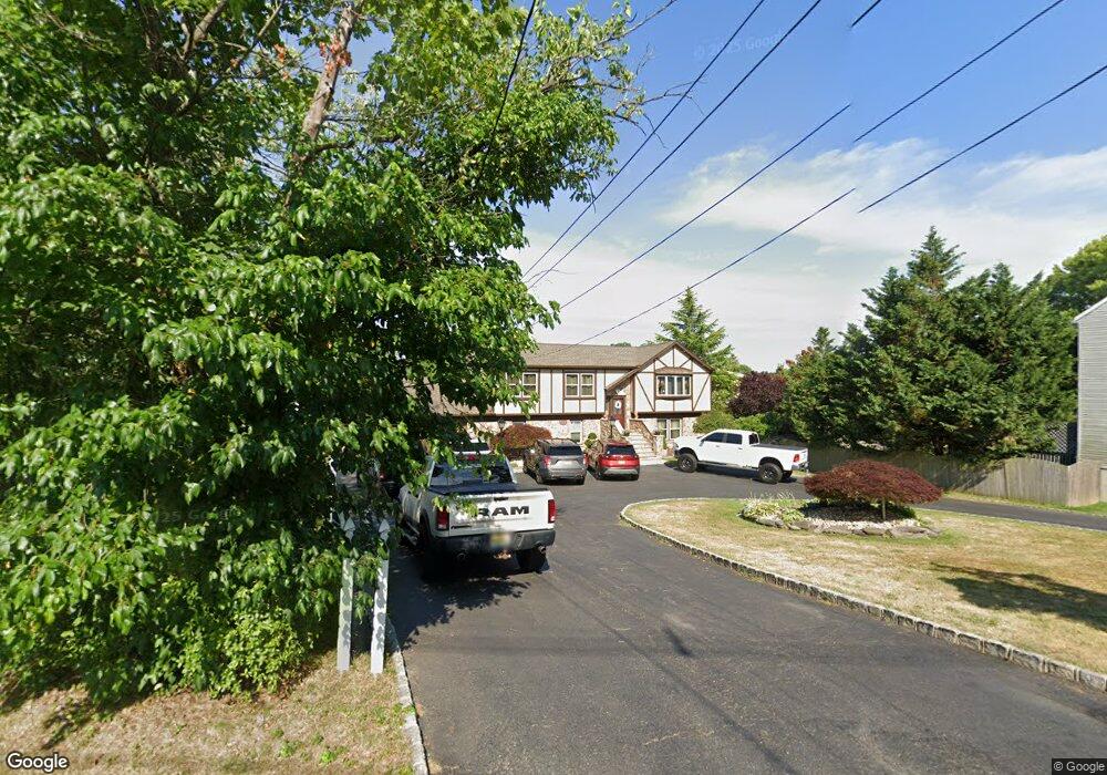 64 Middlesex Rd, Matawan, NJ 07747 - photo 1