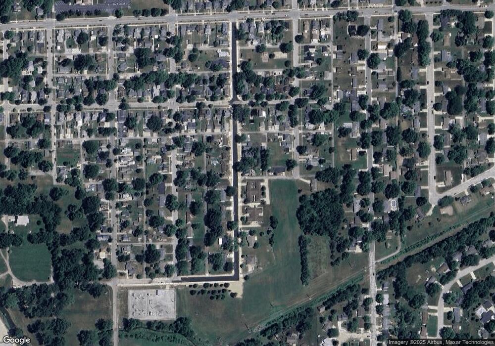 220 S Baxter St, Auburn, IN 46706 - photo 1