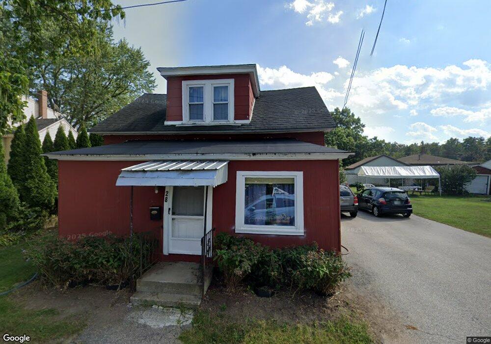 28 W Elmwood Ave, Manchester, NH 03103 - photo 1