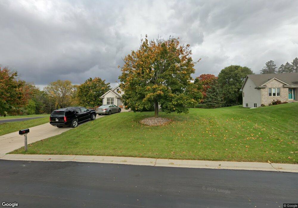 N67W13806 Creek View Ct, Menomonee Falls, WI 53051 - photo 1