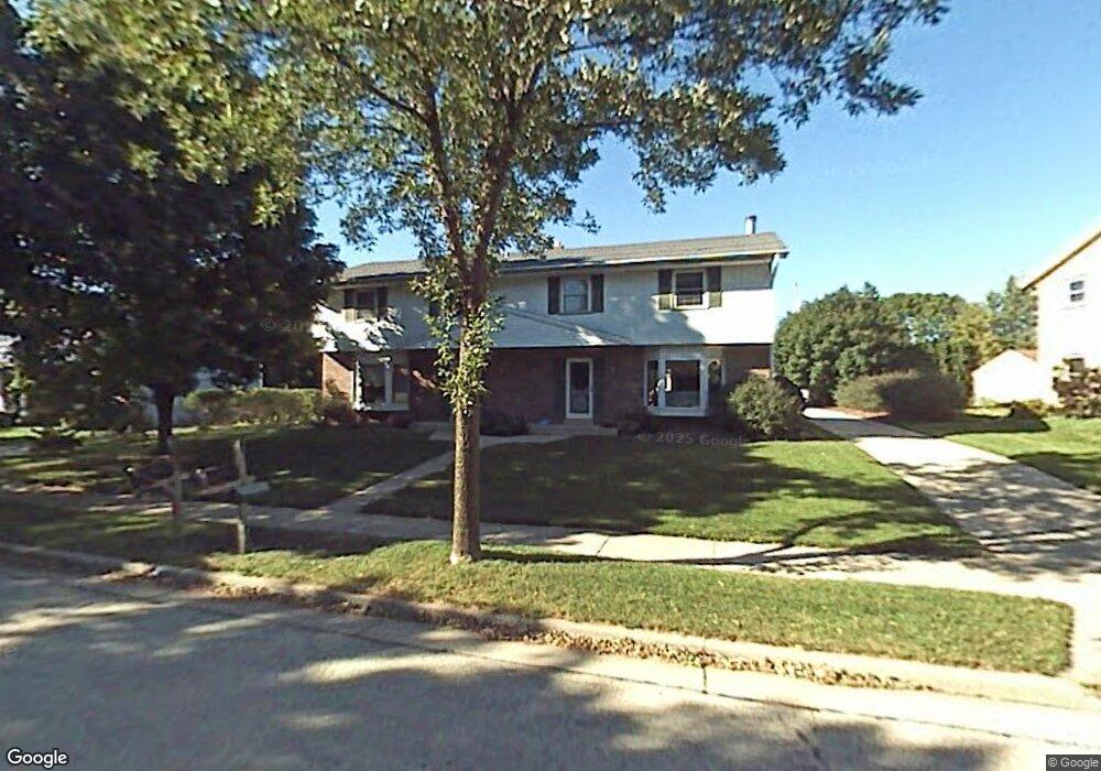 2104 Ruben Dr unit 6, Waukesha, WI 53186 - photo 1