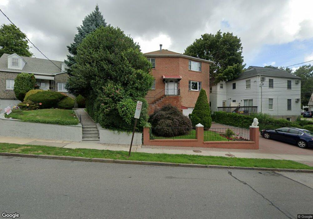 395 Palmer Rd unit 1ST, Yonkers, NY 10701 - photo 1