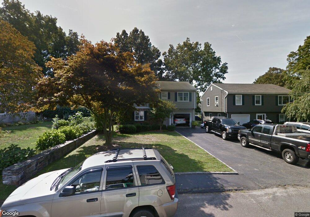 4 Roxbury Rd, Norwalk, CT 06855 - photo 1