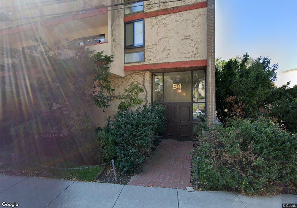 94 Beaconsfield Rd unit 201, 94, Brookline, MA 02445 - photo 1