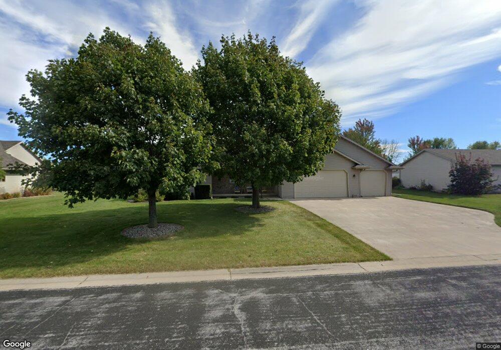 N9566 Hartford Ln, Appleton, WI 54915 - photo 1