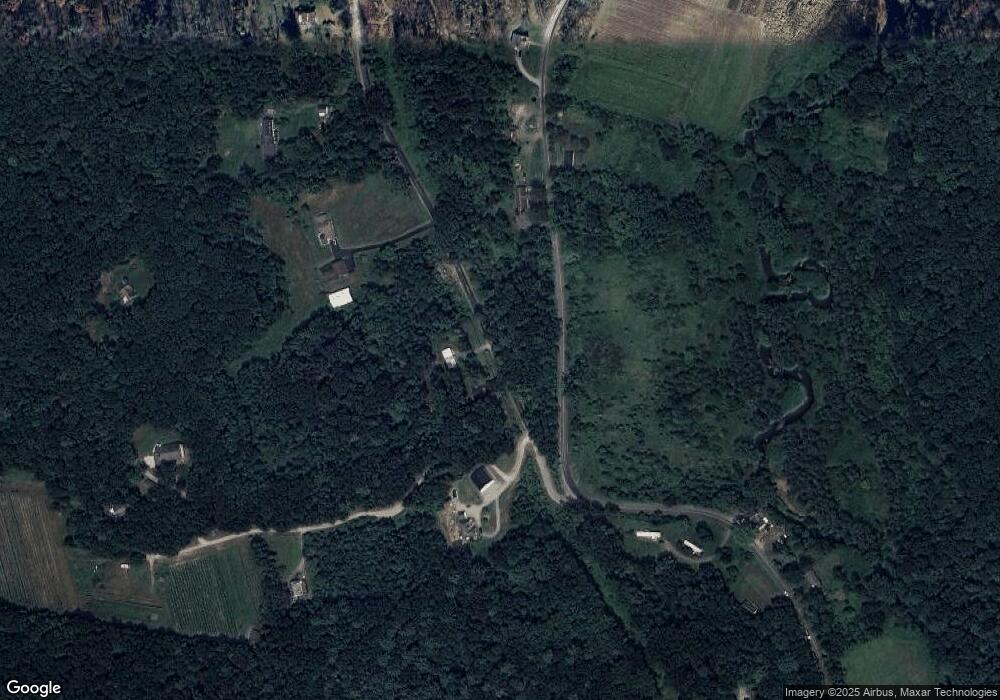 135 Spring Hill Dr, Falls, PA 18615 - photo 1