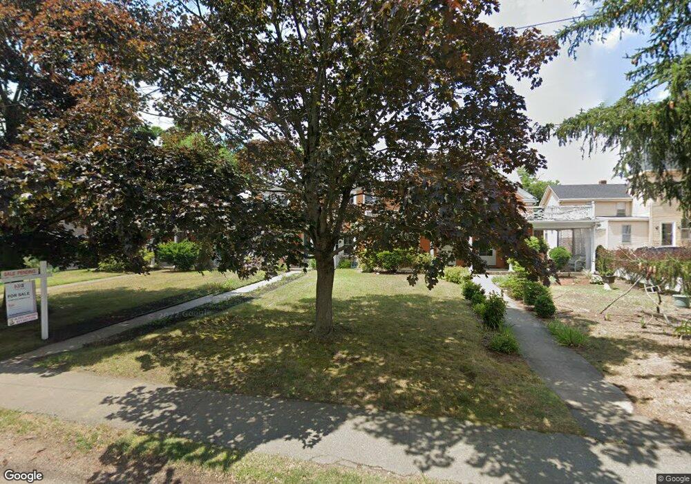 15A Maple St unit 15A, Needham, MA 02492 - photo 1