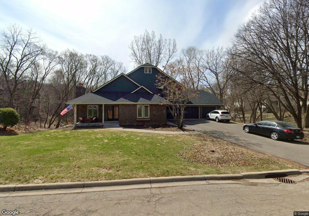 15805 W Oaks, Minnetonka, MN 55345 - photo 1