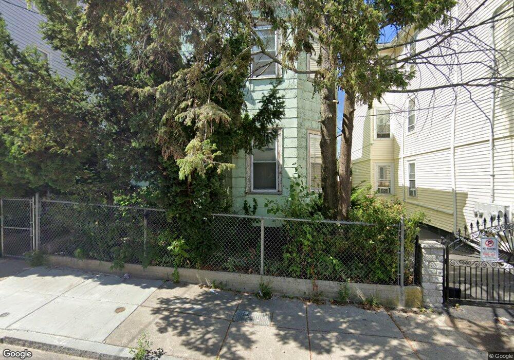 4 Marshfield St, Roxbury, MA 02119 - photo 1