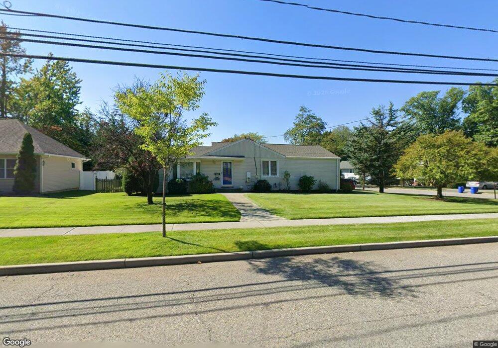 357 Howland Ave, River Edge, NJ 07661 - photo 1