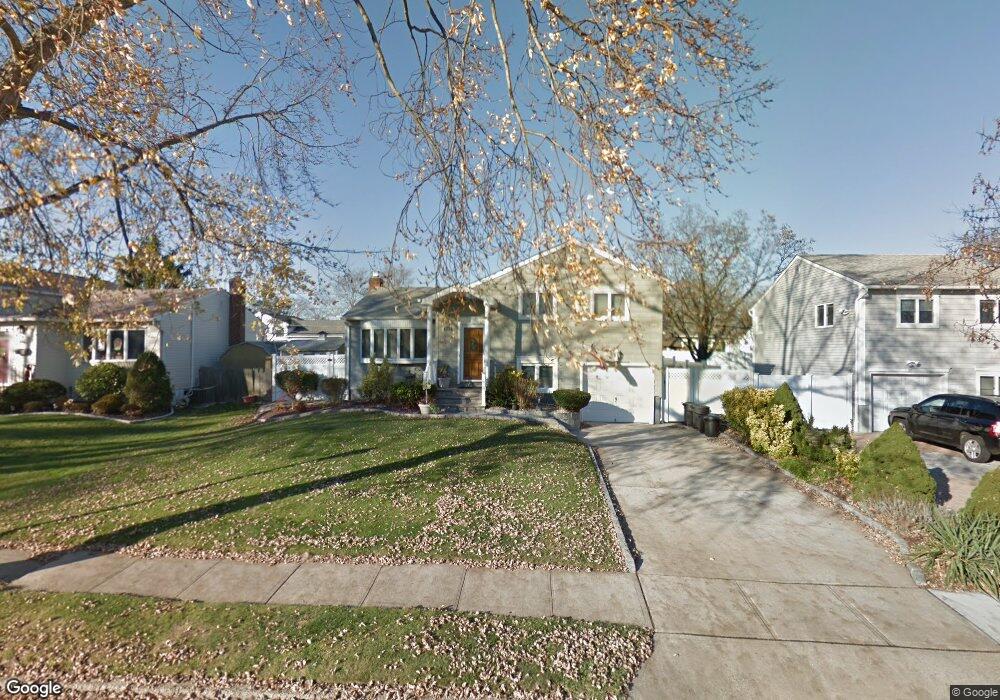 3969 Daleview Ave, Seaford, NY 11783 - photo 1