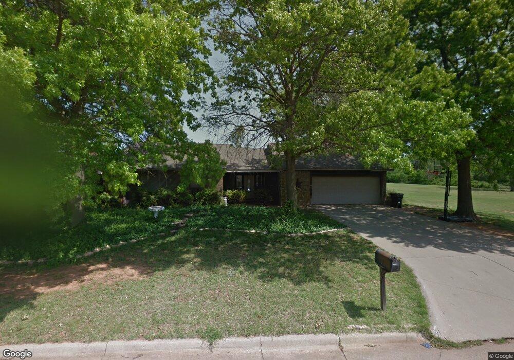 1907 High Meadow Dr, Duncan, OK 73533 - photo 1