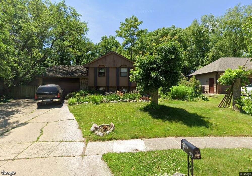 1919 Juniper Ct, Des Moines, IA 50320 - photo 1