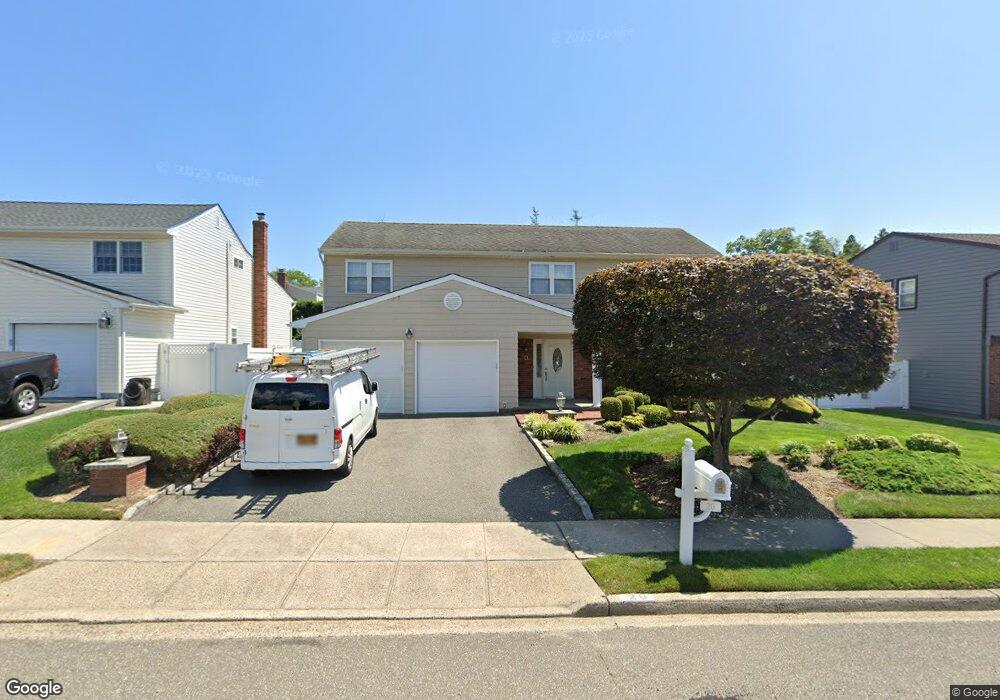 20 Jacob Rd, Plainview, NY 11803 - photo 1