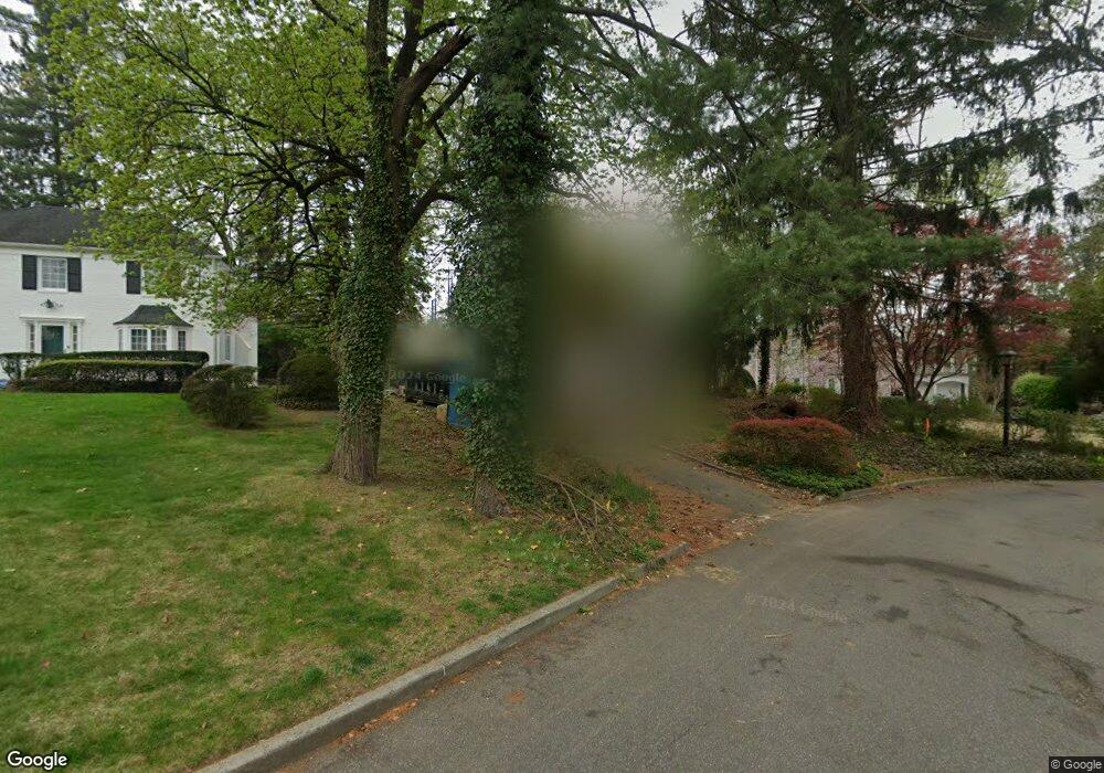 66 Quaker Ridge Rd, Manhasset, NY 11030 - photo 1