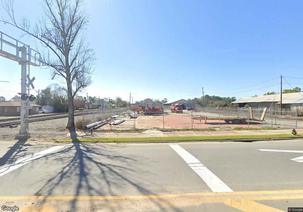 213 W 4th St, Adel, GA 31620 - photo 1