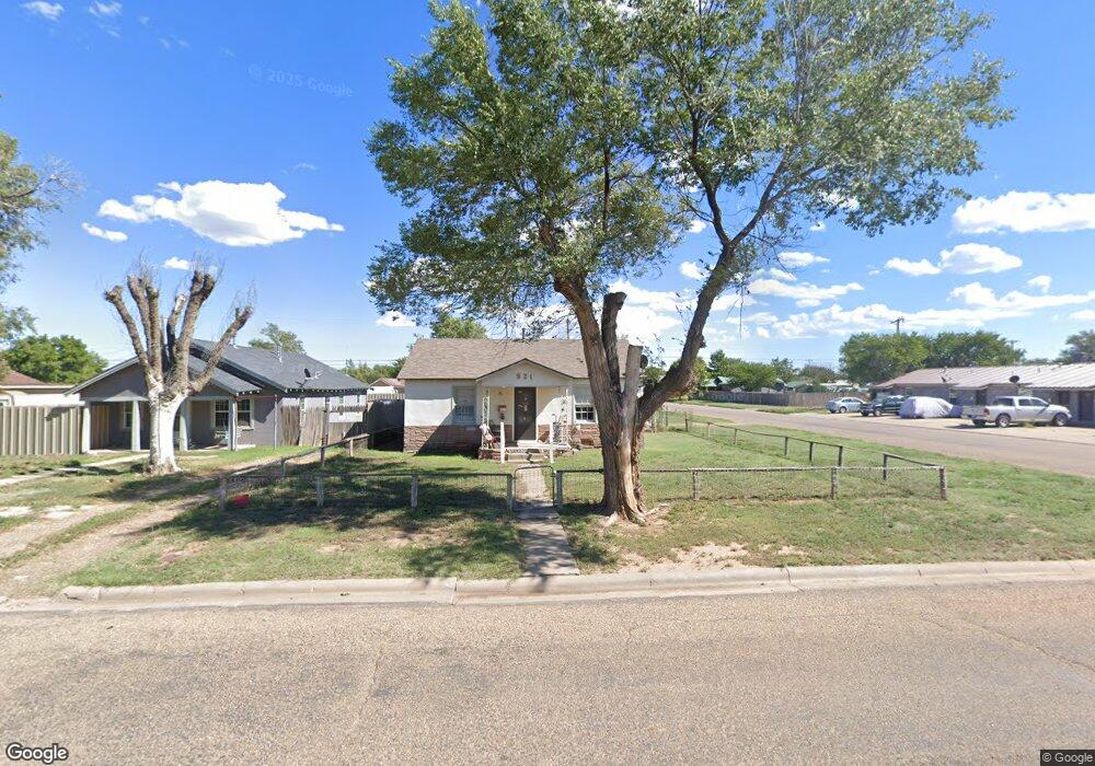 921 Beard Ave, Dumas, TX 79029 - photo 1