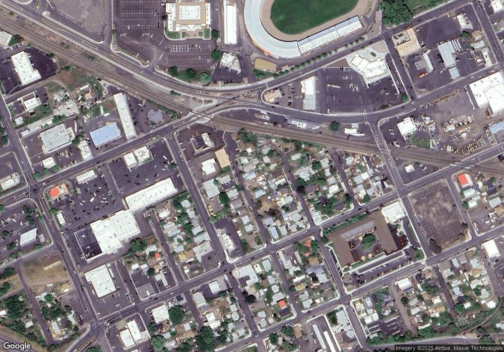 312 SW 16th St, Pendleton, OR 97801 - photo 1