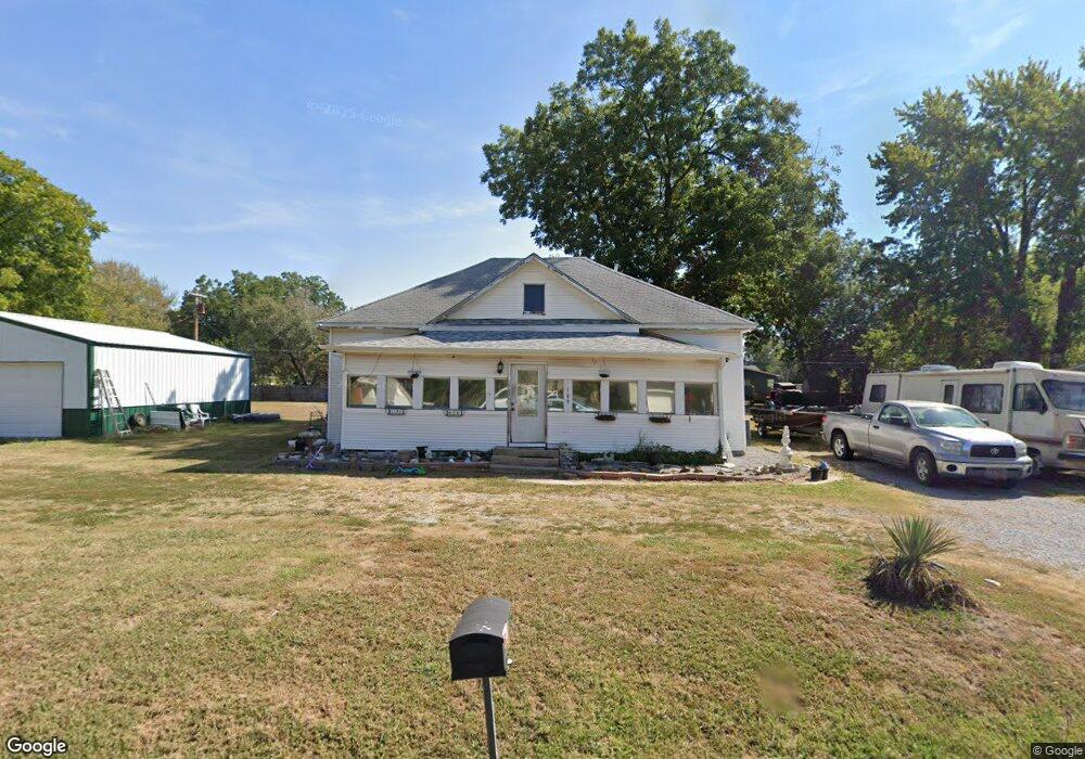 109 N Indianola St, Pryor, OK 74361 - photo 1