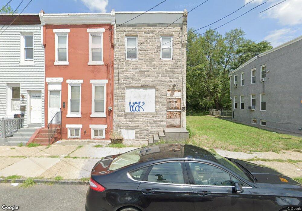 749 Spruce St, Camden, NJ 08103 - photo 1