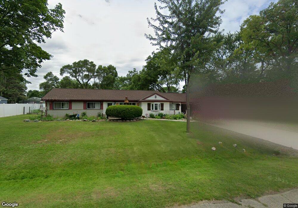 1906 Sarona Ln, West Bloomfield, MI 48324 - photo 1