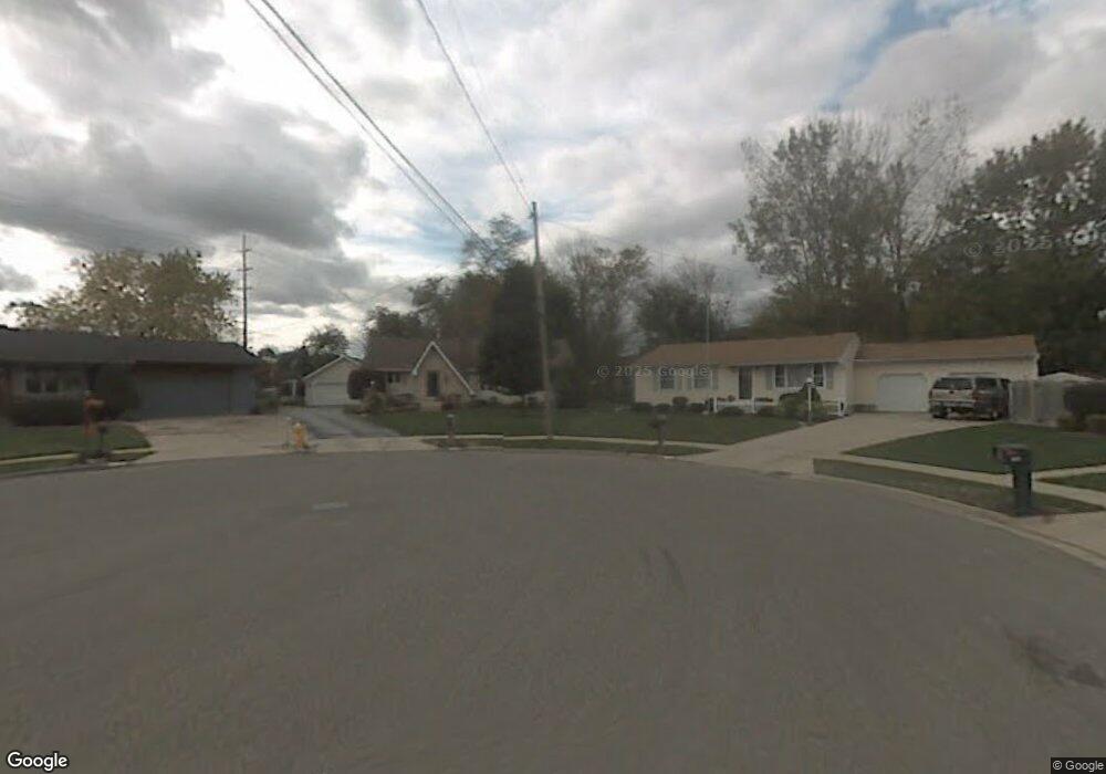 1043 Brookside Dr E, Adrian, MI 49221 - photo 1