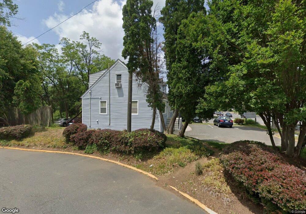 815 W Broad St, Falls Church, VA 22046 - photo 1