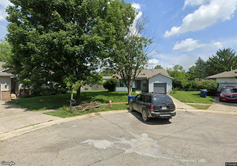 1592 Butterfly Ct, Columbus, OH 43223 - photo 1