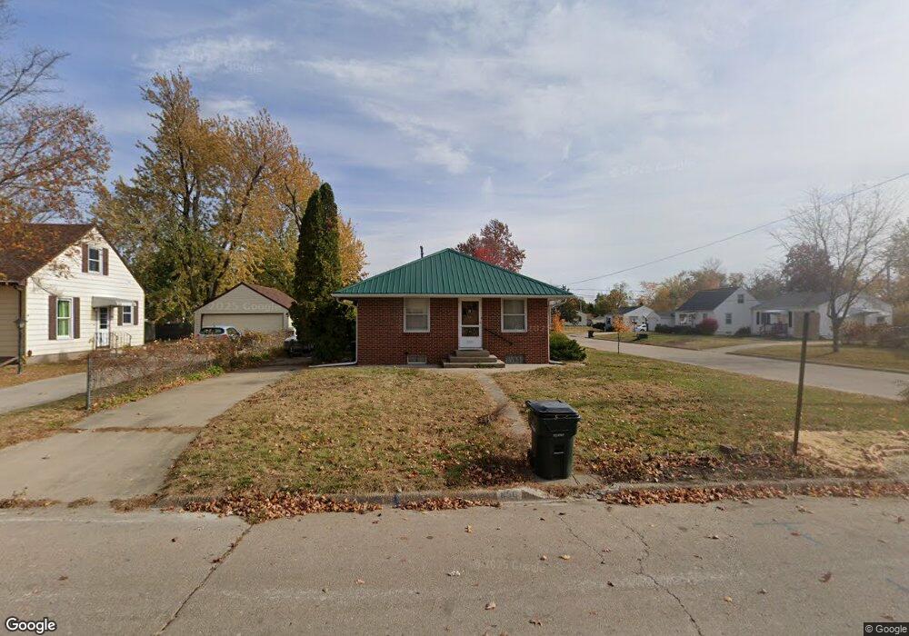650 30th St SE, Cedar Rapids, IA 52403 - photo 1