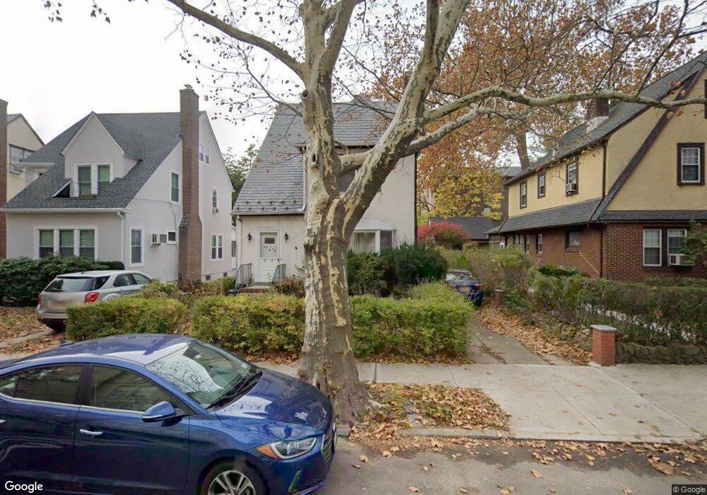 6908 Kessel St, Forest Hills, NY 11375 - photo 1