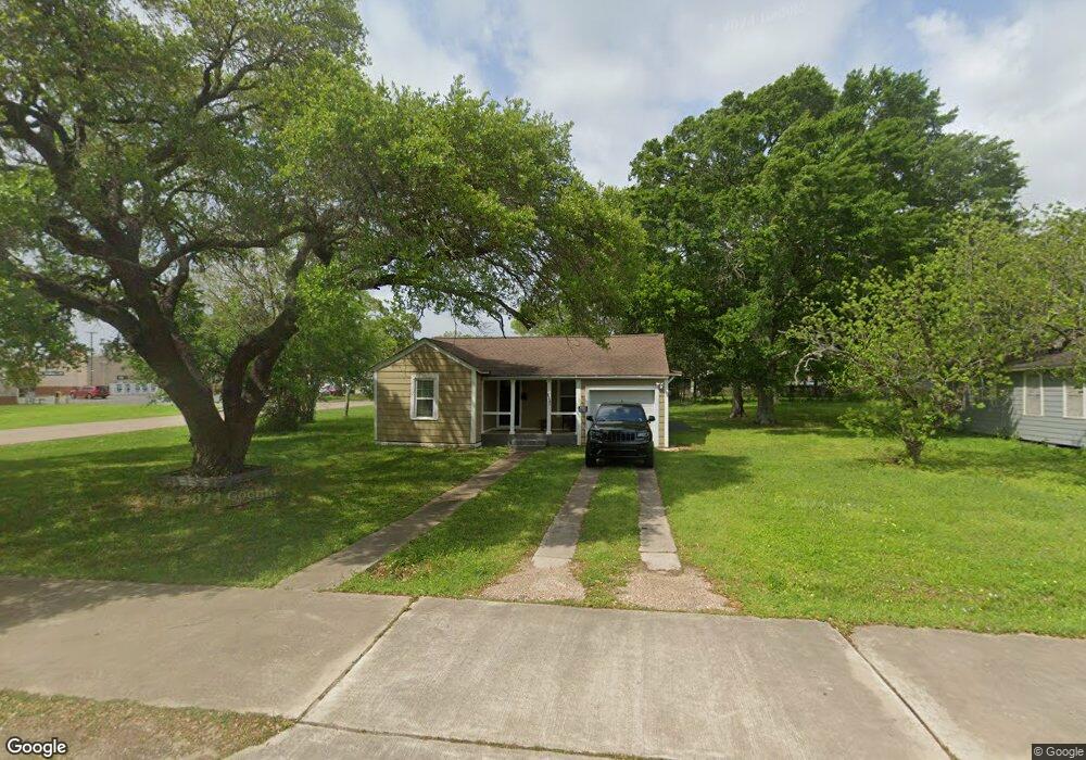 1920 Mary Ave, Bay City, TX 77414 - photo 1