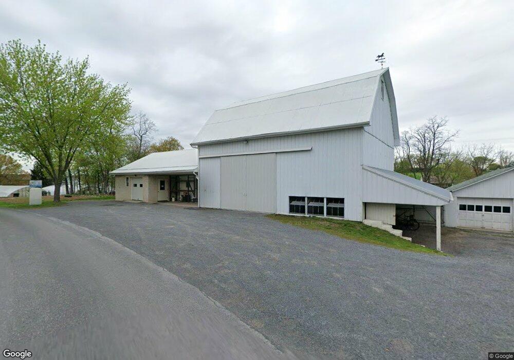 927 Centerville Rd, New Holland, PA 17557 - photo 1