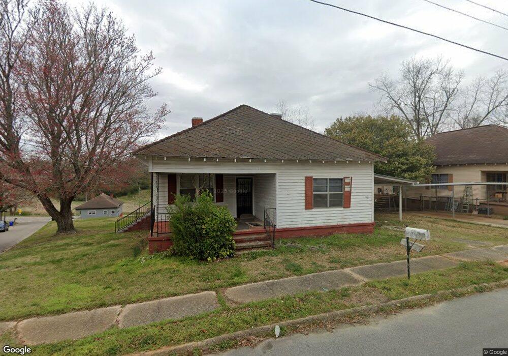 319 Mulberry St, Roanoke, AL 36274 - photo 1