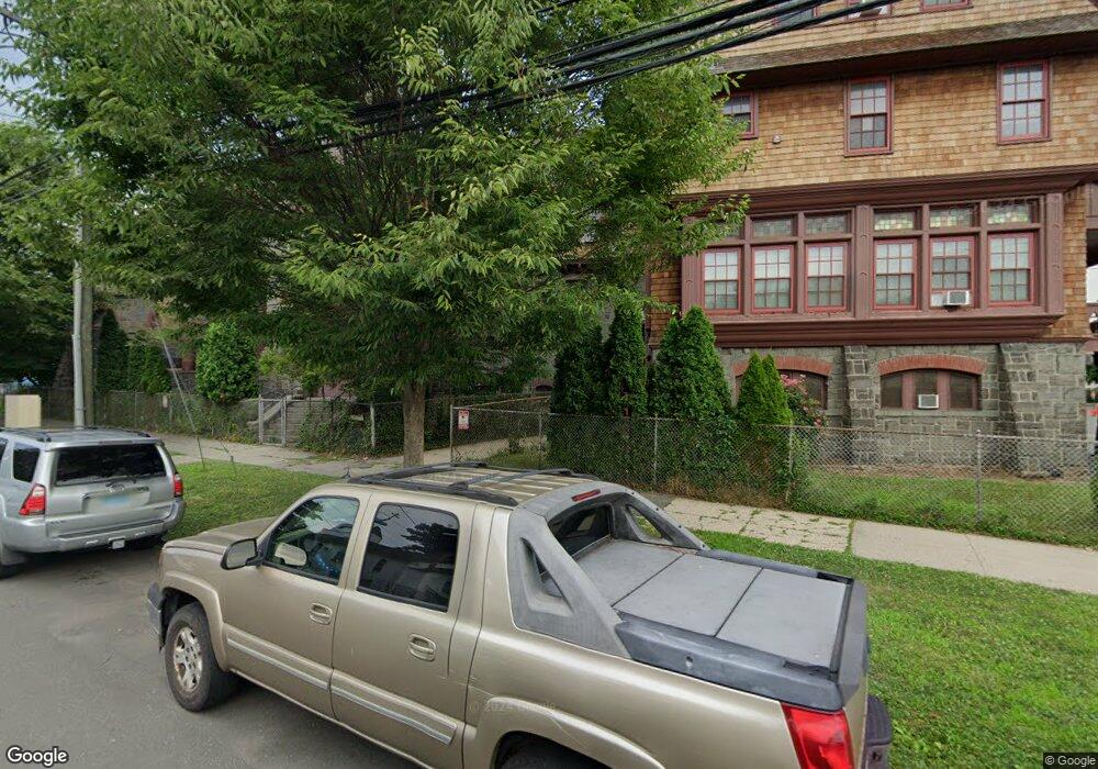 712 Pacific St, Stamford, CT 06902 - photo 1