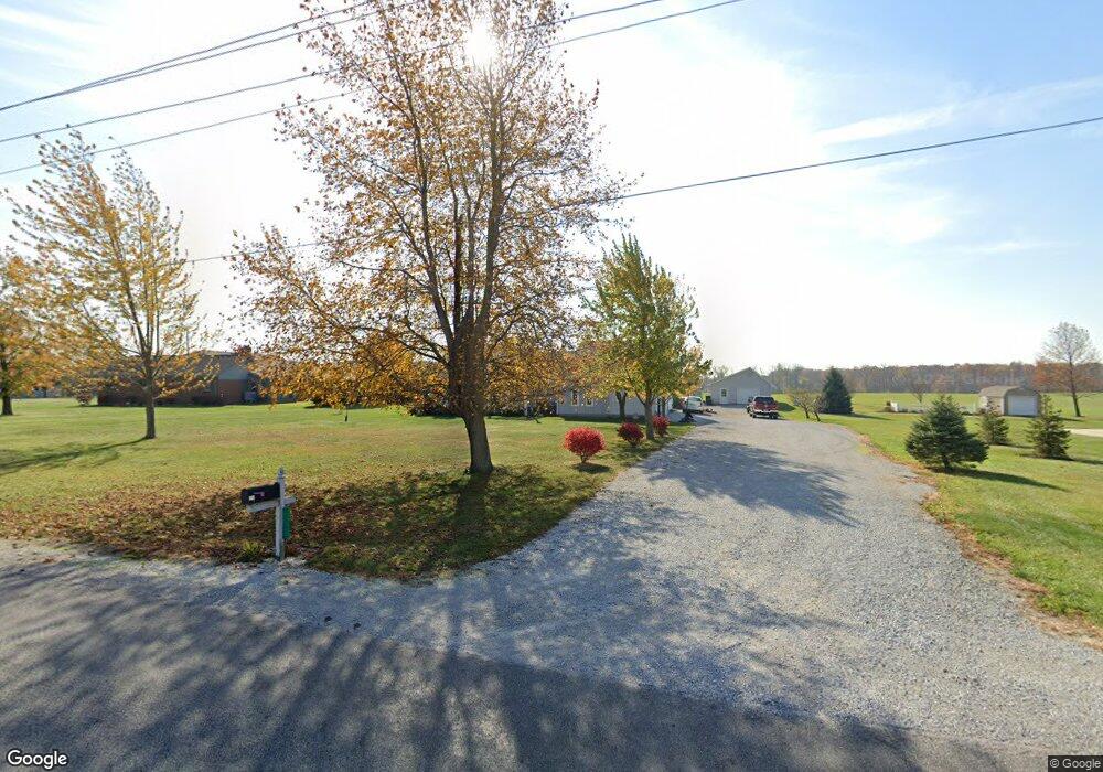 10736 Fisher Rd, Wapakoneta, OH 45895 - photo 1