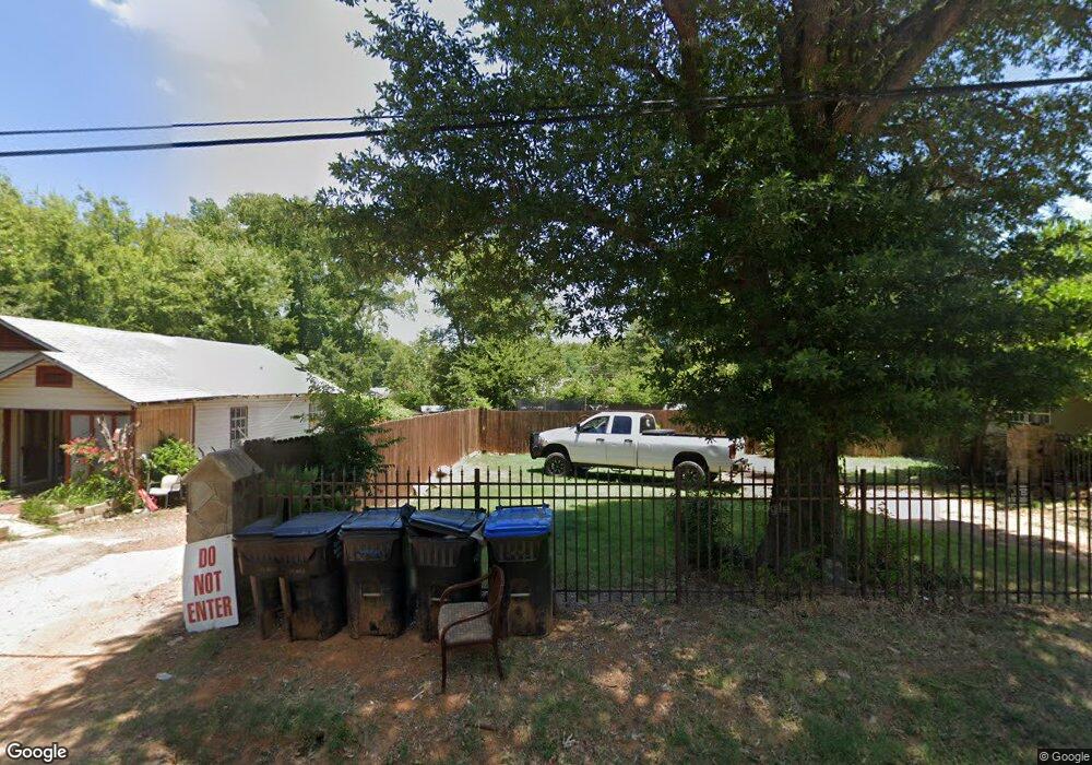 1122 N 9th St, Longview, TX 75601 - photo 1