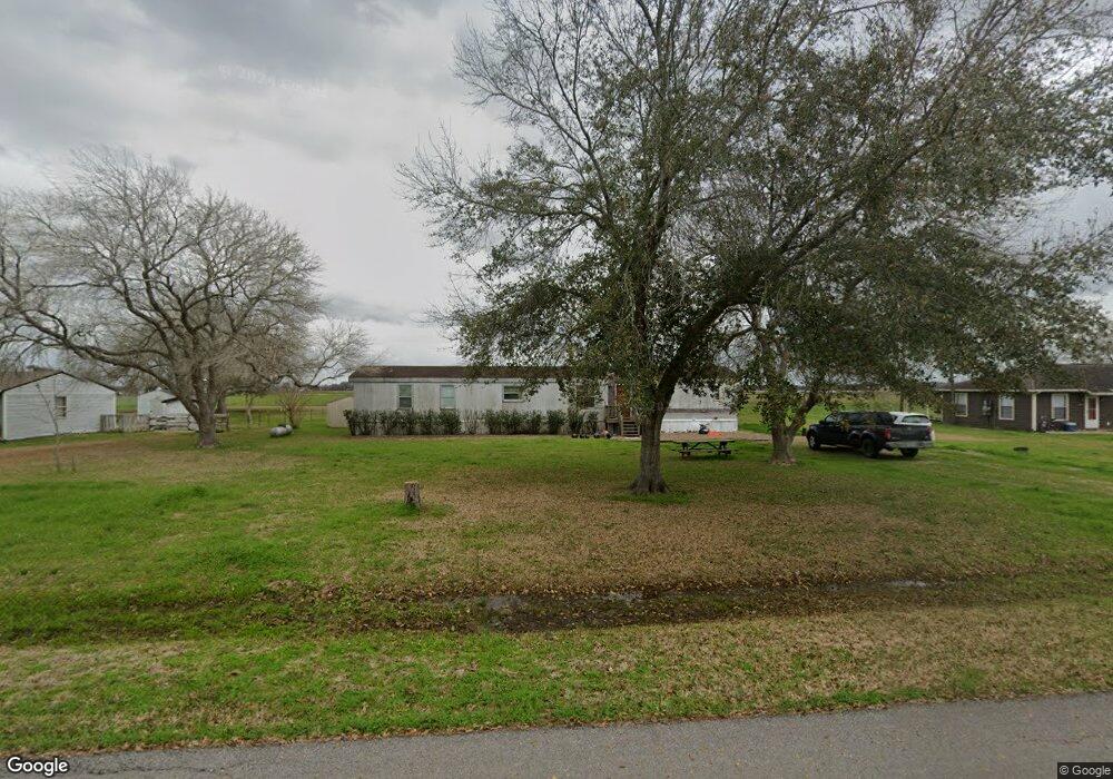 7115 Meadowgreen Ln, Needville, TX 77461 - photo 1