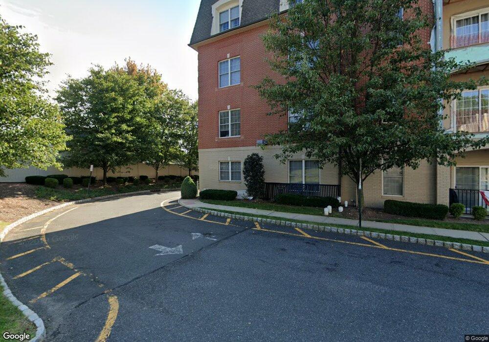 201 Regency Place unit 201, Woodbridge, NJ 07095 - photo 1