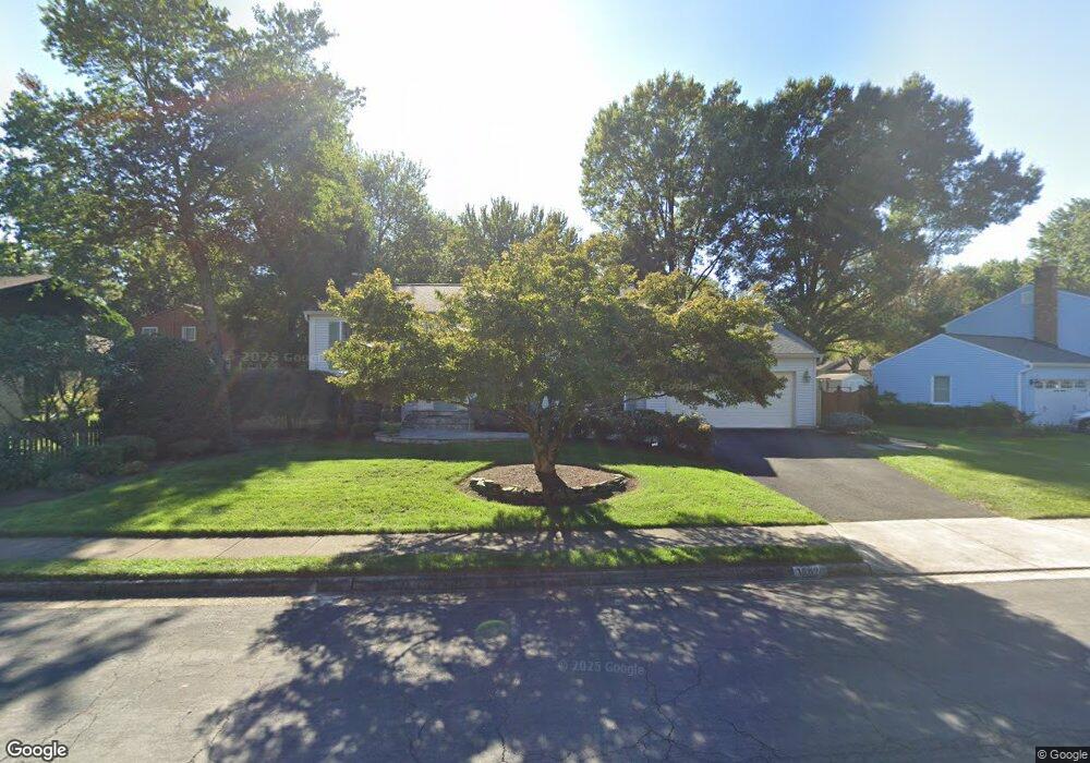 12629 Magna Carta Rd, Herndon, VA 20171 - photo 1