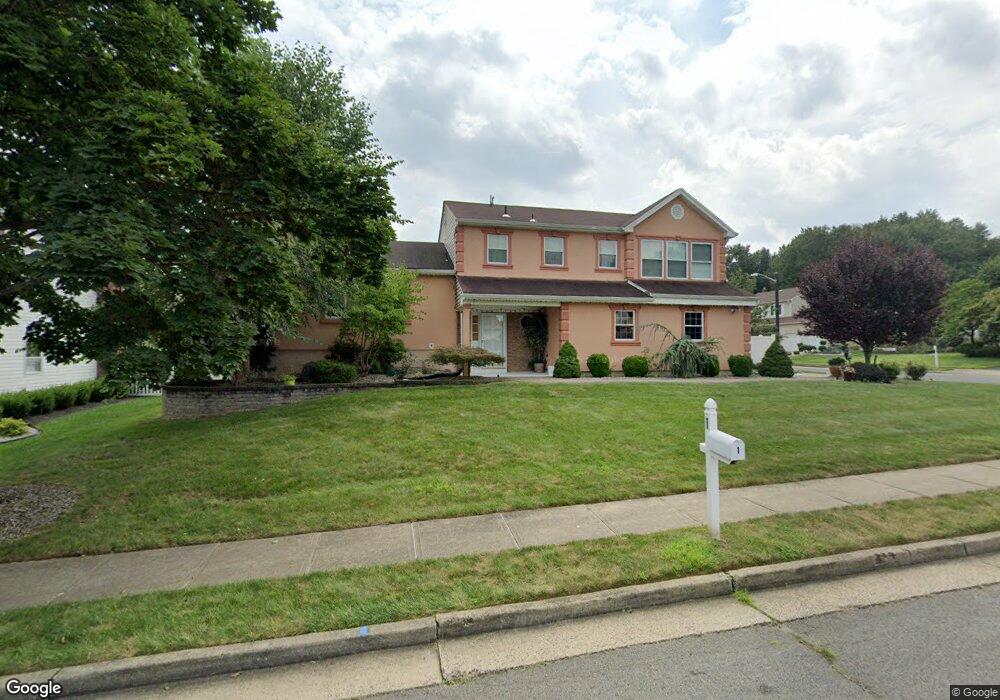 1 Vauxhall Ct, Edison, NJ 08820 - photo 1