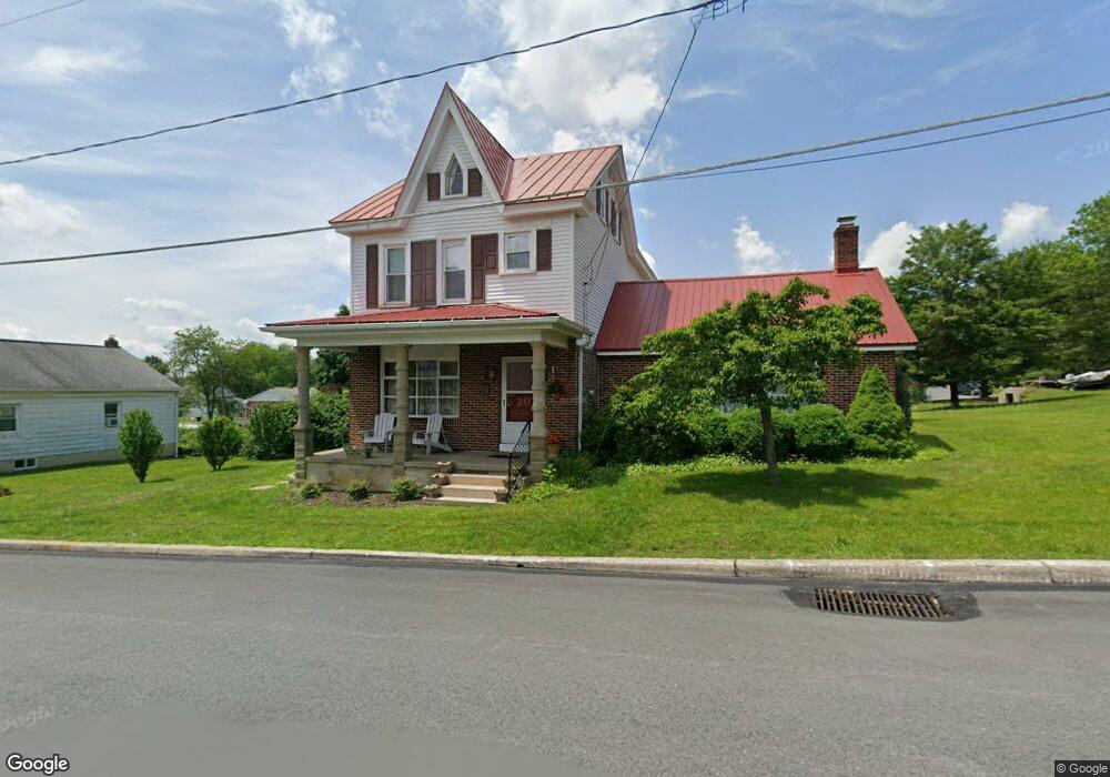 815 N Warren St, Orwigsburg, PA 17961 - photo 1