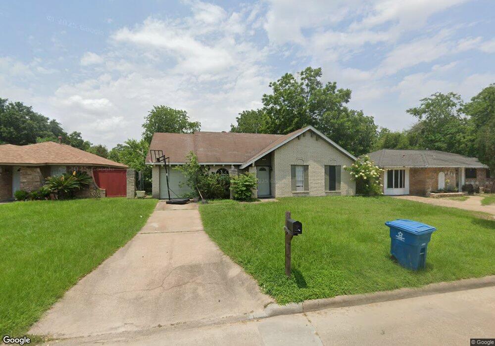 1918 Beaver Bend Rd, Houston, TX 77088 - photo 1