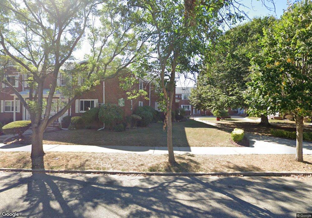 247-61 77th Crescent unit C-2, Bellerose, NY 11426 - photo 1