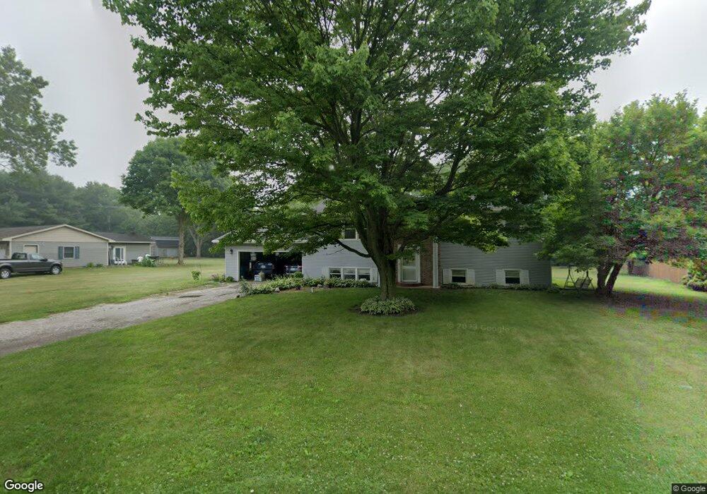 7449 N Meadow Ln, New Carlisle, IN 46552 - photo 1