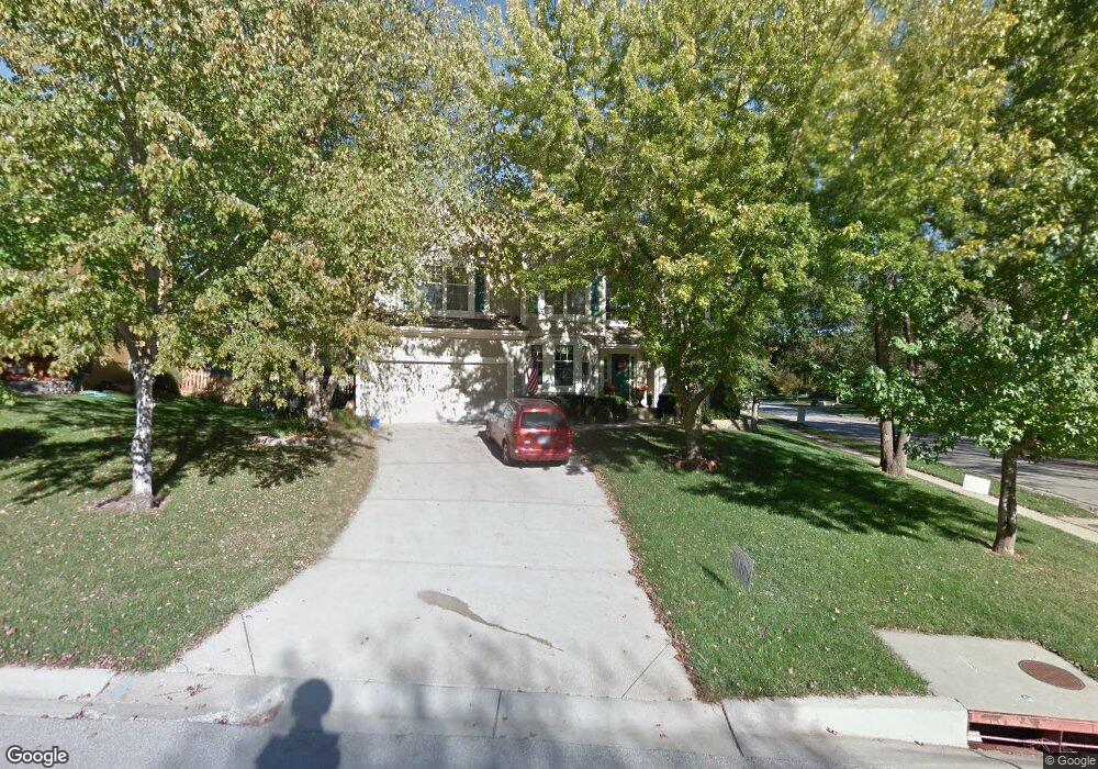 5315 Oakview St, Shawnee, KS 66216 - photo 1