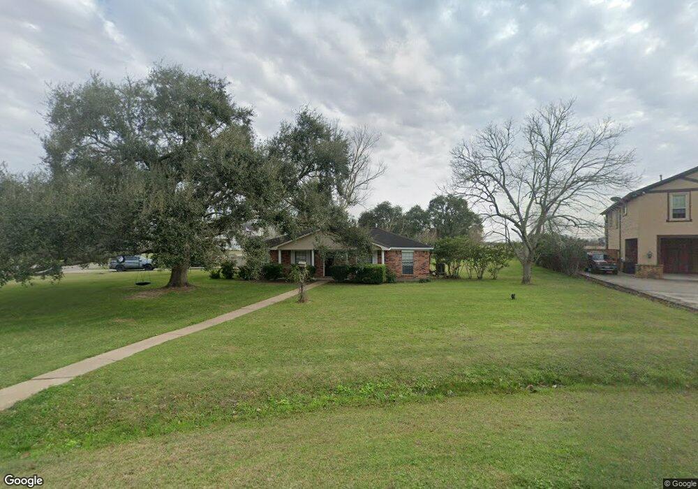 5102 Riverview Dr, Alvin, TX 77511 - photo 1